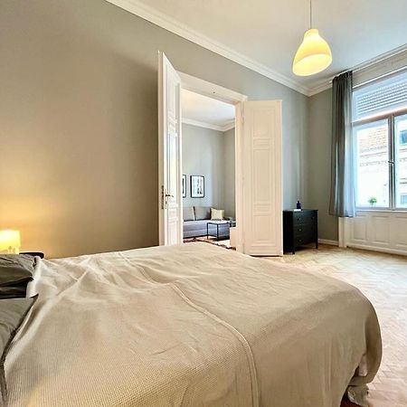 Gellert Danube Panorama Apartment Budapest Ngoại thất bức ảnh