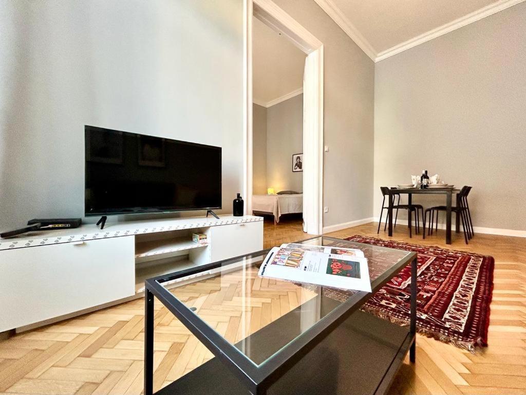 Gellert Danube Panorama Apartment Budapest Ngoại thất bức ảnh