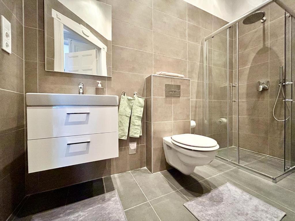 Gellert Danube Panorama Apartment Budapest Ngoại thất bức ảnh