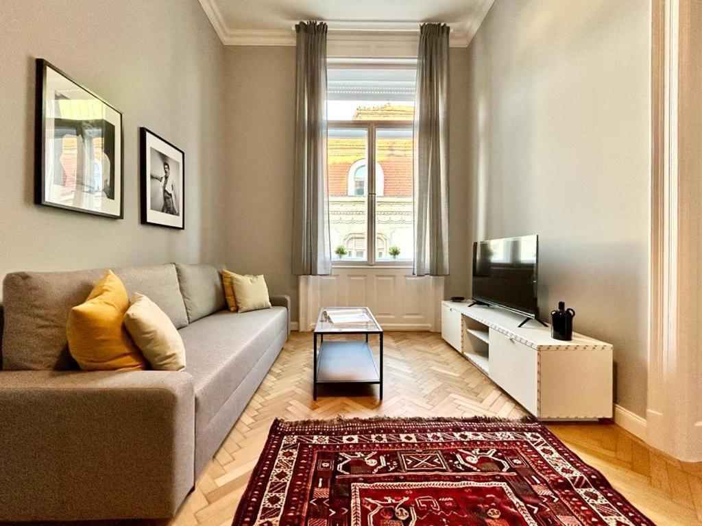 Gellert Danube Panorama Apartment Budapest Ngoại thất bức ảnh